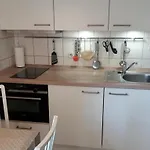 شقة Altes Schulhaus