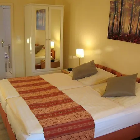 Altes Schulhaus Apartmán *