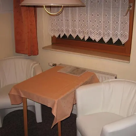 Altes Schulhaus Apartmán *